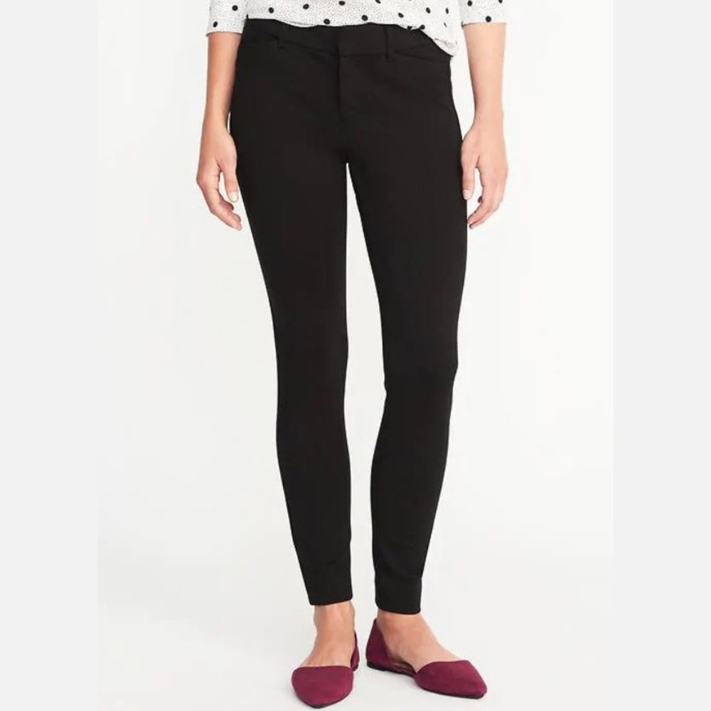Old Navy Mid-Rise Built-in Sculpt Pixie Ankle Pant